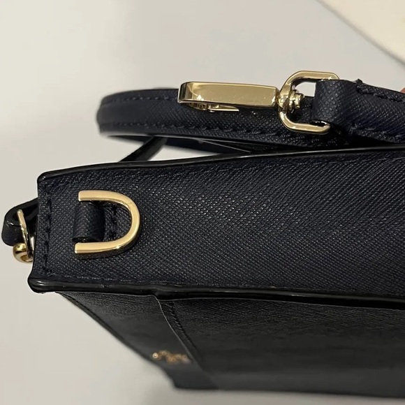 Kate Spade Cameron Street “Clarise” crossbody purse in Navy! - Picture 4 of 11